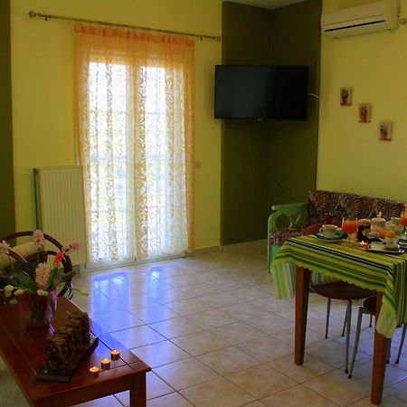 Tzaneria Apartments Skiathos Kanapitsa  Екстериор снимка
