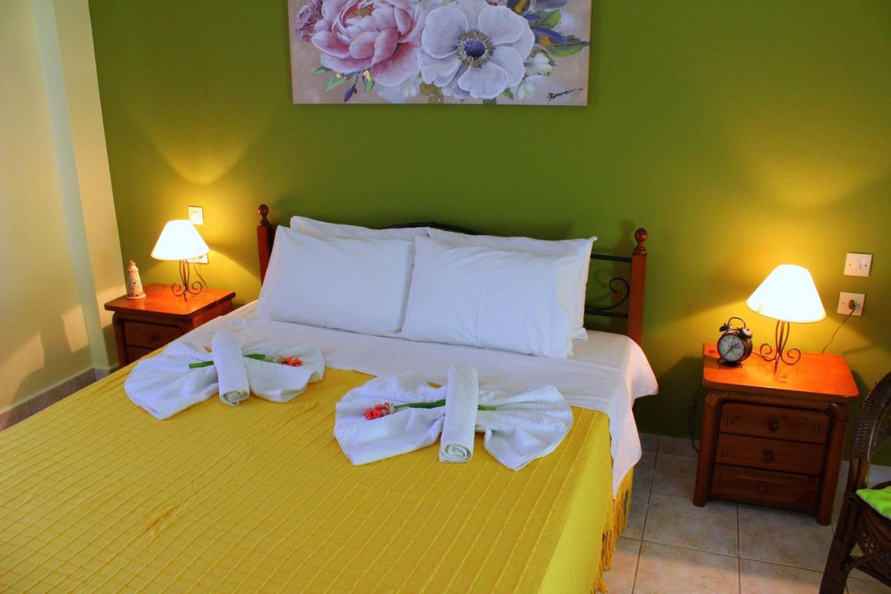 Tzaneria Apartments Skiathos Kanapitsa  Екстериор снимка